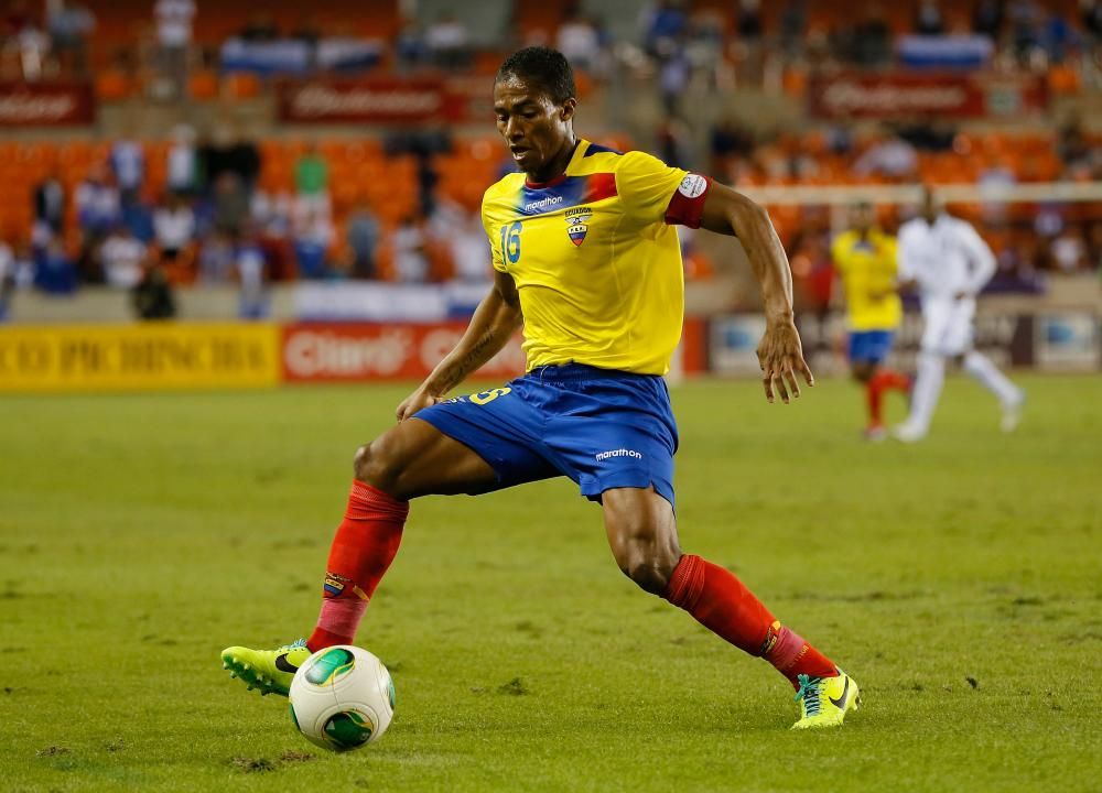 Antonio Valencia.