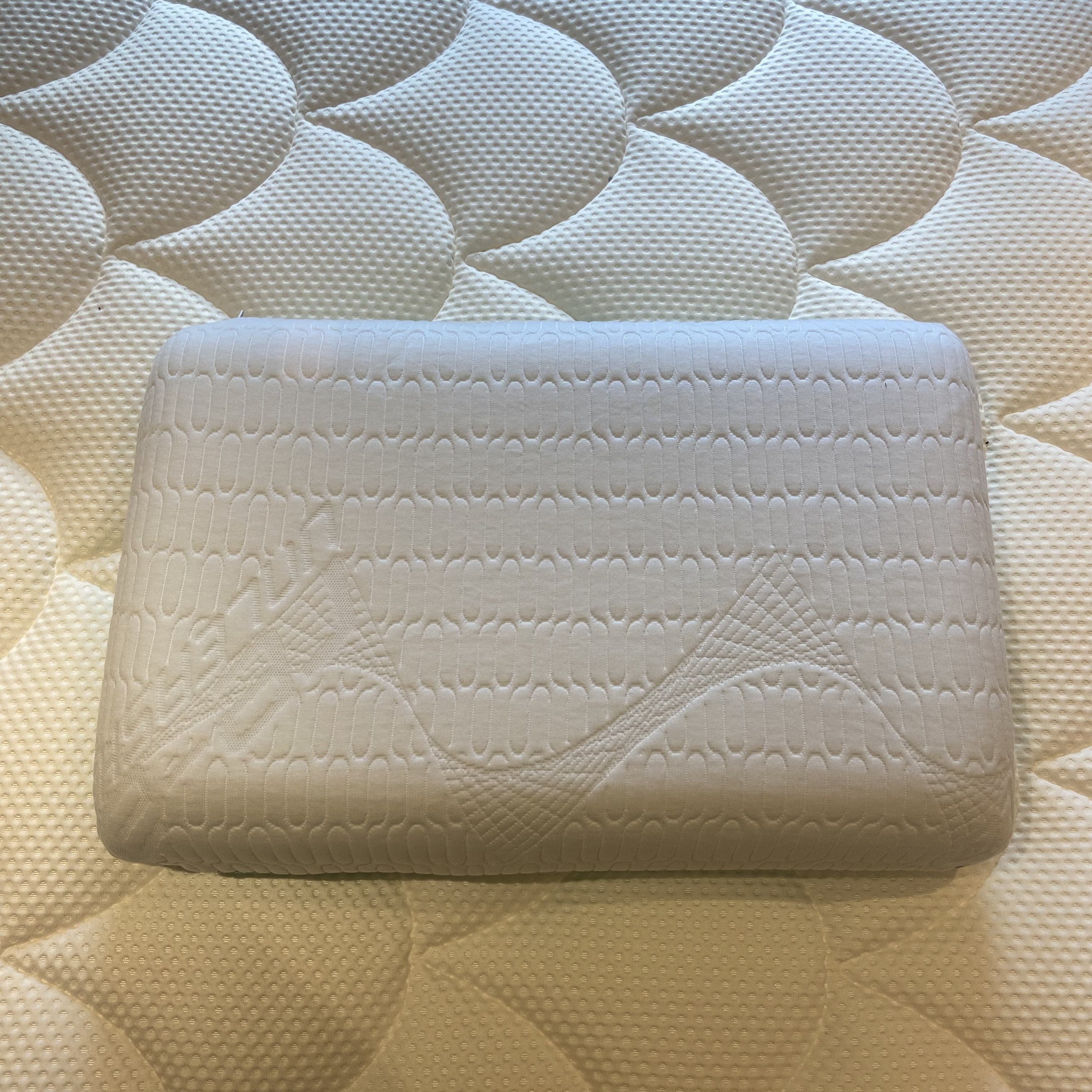 REM-Fit 500 Cool Gel Pillow testing