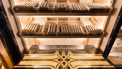 the-wellesley-knightsbridge-cigars-2.jpg