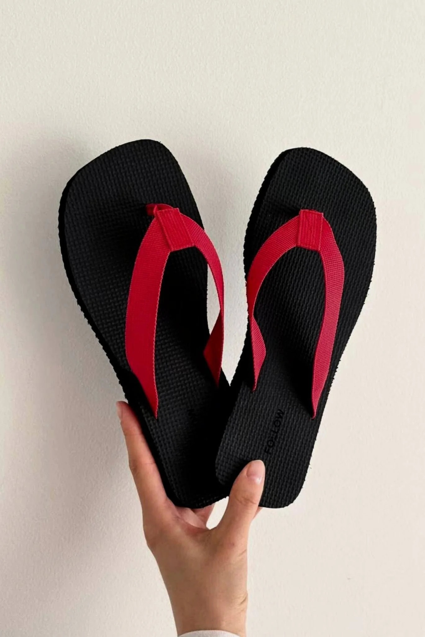 simonett, Woven Thong Strap Flip Flops