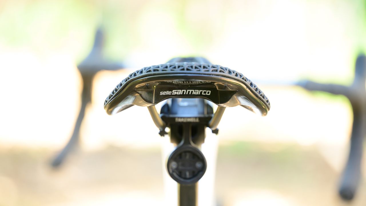 Selle San Marco Shortfit 2.0 3D Racing saddle rear shape