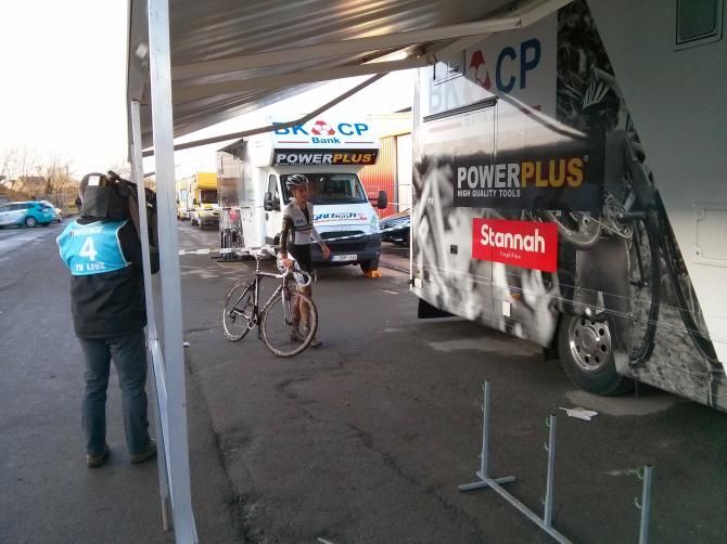 Niels Albert makes his way back to his camper, after abandoning the race