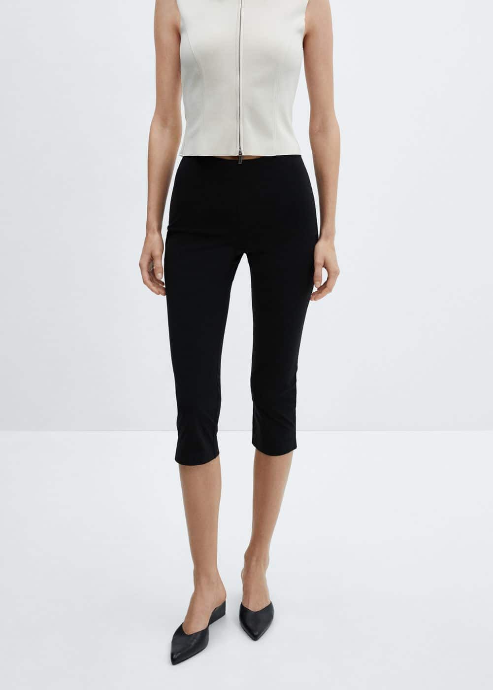 Capri Leggings - Women