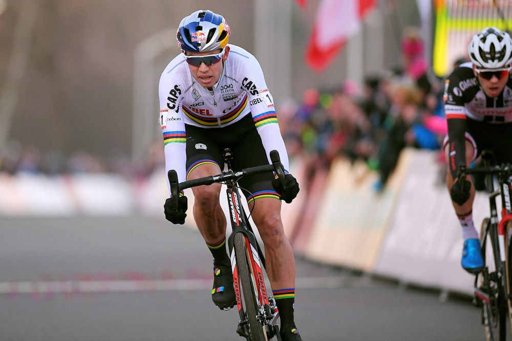 Wout van Aert finishes at Tabor