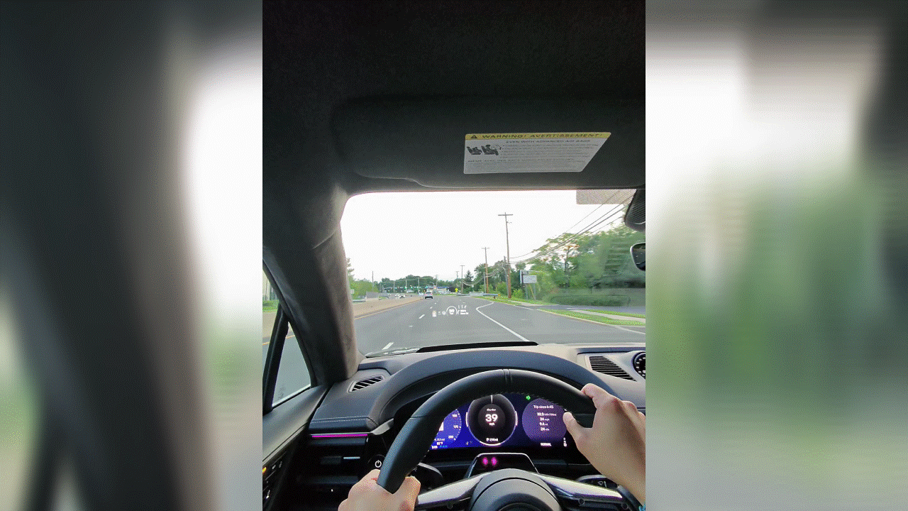 2026 Porsche Macan Turbo Electric gif.