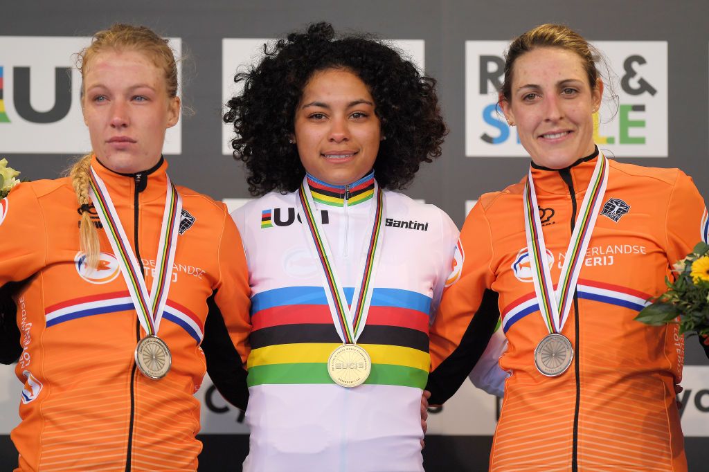 Ceylin Del Carmen Alvarado (Netherlands) captured the world title at the UCI Cyclo-cross World championships in D&uuml;bendorf
