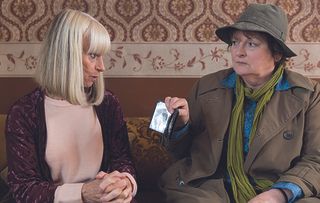 DCI Vera and her trusty sidekick DS Aiden Healey have their work cut out this week out when a woman’s body is found in the garden of her posh suburban home.