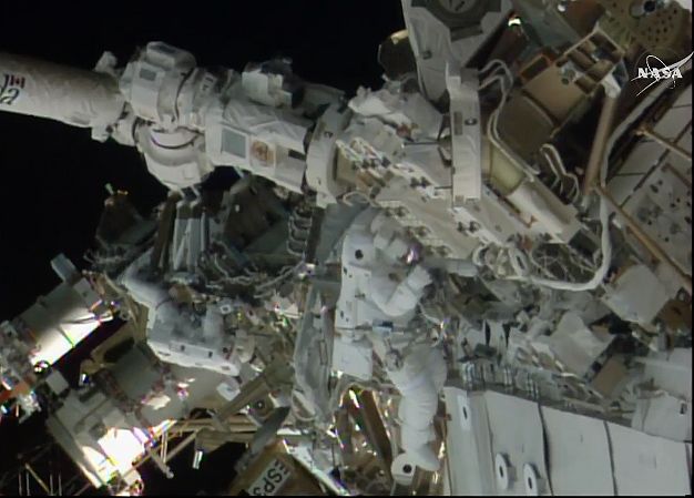 Spacewalk Photos: International Space Station Gets A Power Upgrade ...