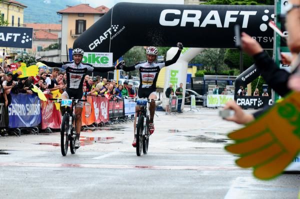 Stage winners Konny Looser and Urs Huber (Team St&ouml;ckli)