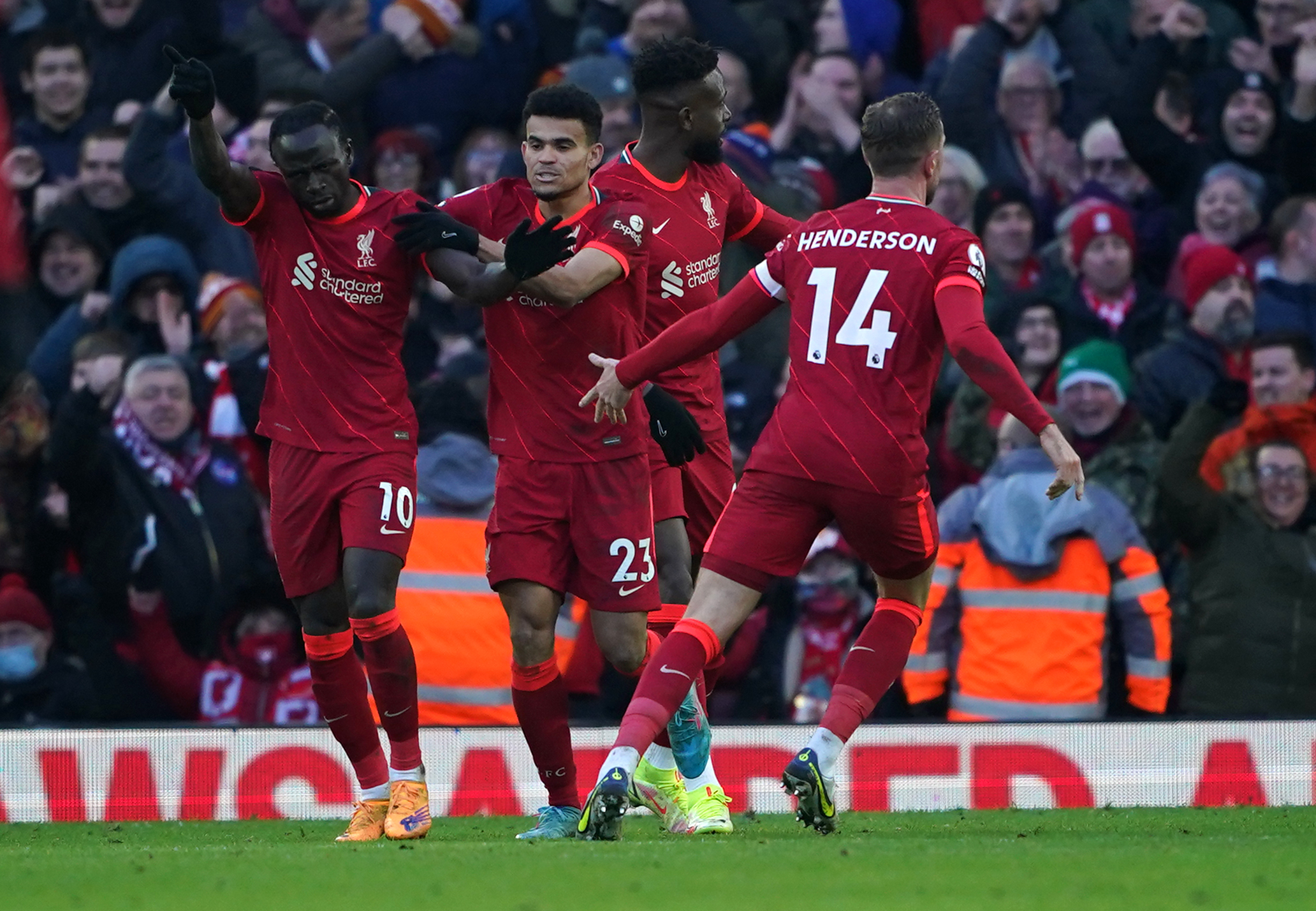 Liverpool can move to within three points of Manchester City by beating Leeds on Wednesday (Peter Byrne/PA)