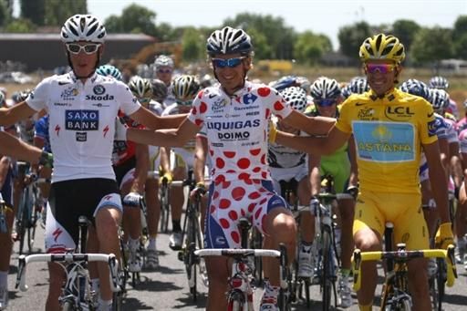 The jersey winners line up for the traditional celebratory snapshot