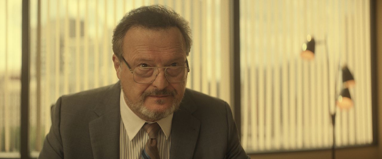 Wayne Knight as Lieutenant Schiff in first-look images for THEM: The Scare