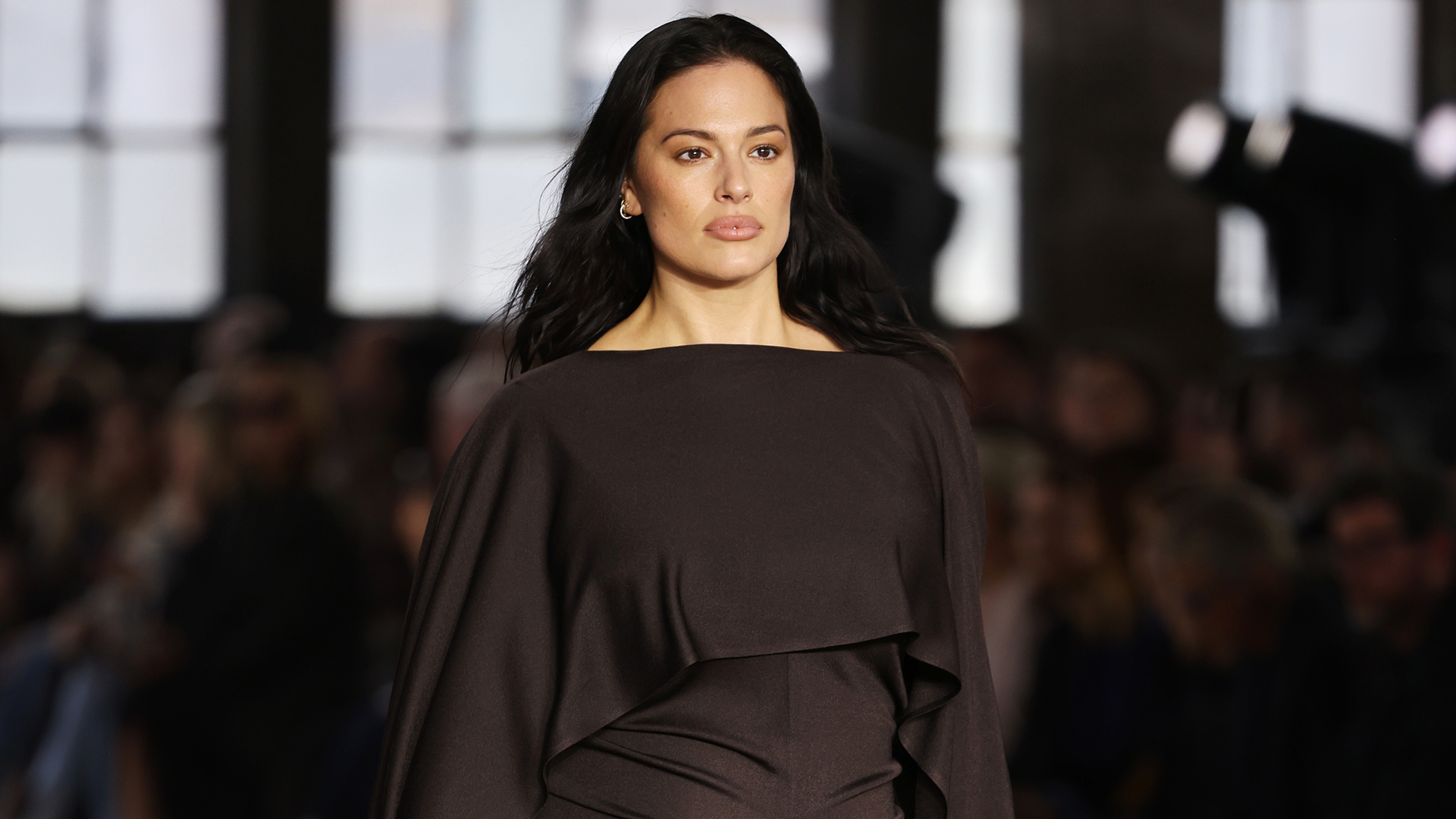 MILAN, ITALY - SEPTEMBER 25: Ashley Graham walks the runway at the Boss front row during Milan Fashion Week Womenswear Spring/Summer 2026 on September 25, 2025 in Milan, Italy. (Photo by Max Cisotti/Dave Benett/Getty Images)