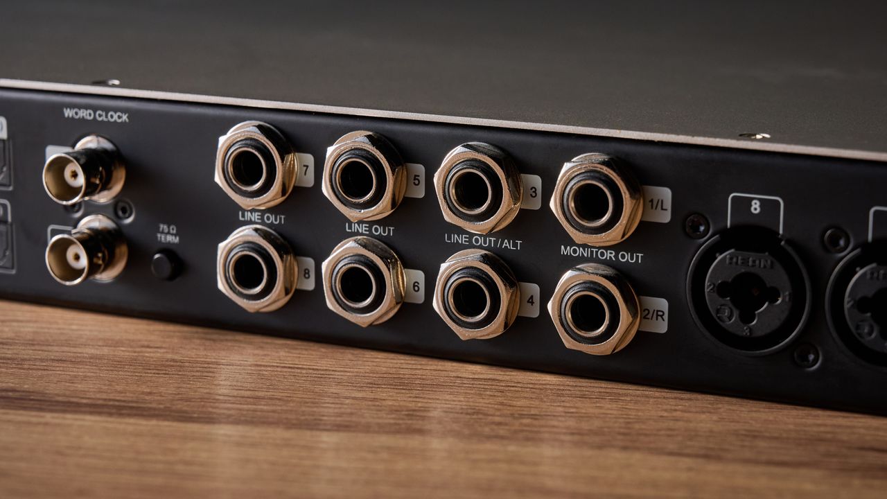 Universal Audio Volt 876