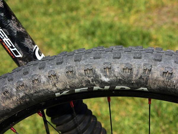 Kenda's low-knob Karma tread design offers a fast roll.