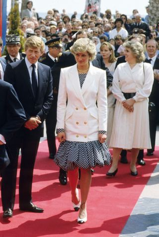 Bubble dress: Princess Diana wearing a bubble dress