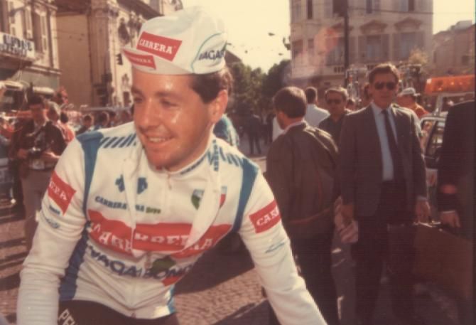A happy looking Roche early in the race