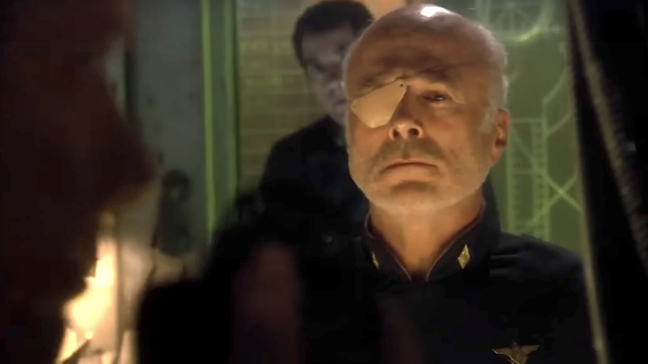 one of the stars of battlestar galactica in season 4
