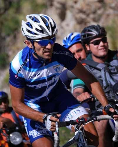 Leandro Messineo (Argentina) closes in on a famous victory.