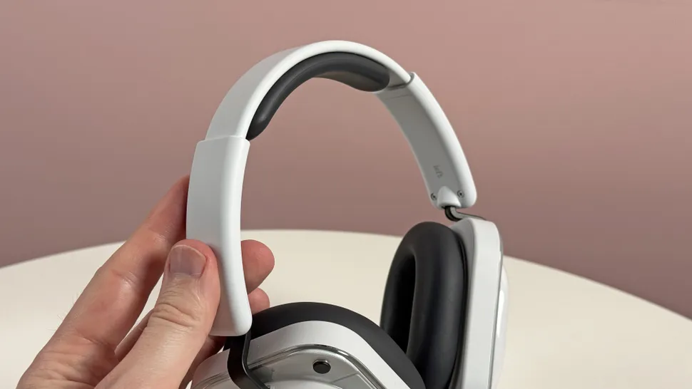 Навушники Nothing серія: Headphone (a) купити в Києві та Україні
