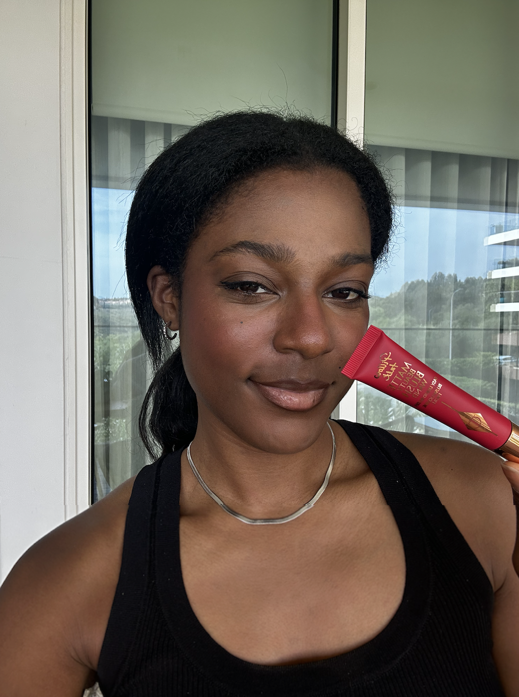 Shei Mamona wearing Charlotte Tilbury Blusher