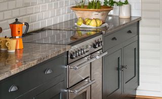 kitchen cabinets painted in Farrow & Ball