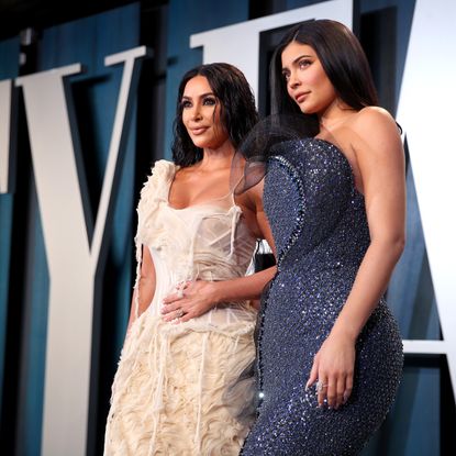 Kim Kardashian West and Kylie Jenner attends the 2020 Vanity Fair Oscar Party hosted by Radhika Jones at Wallis Annenberg Center for the Performing Arts on February 09, 2020 in Beverly Hills, California.