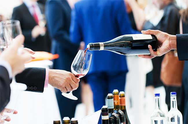 DWWA 2015 tasting, red wine, right way to serve wine