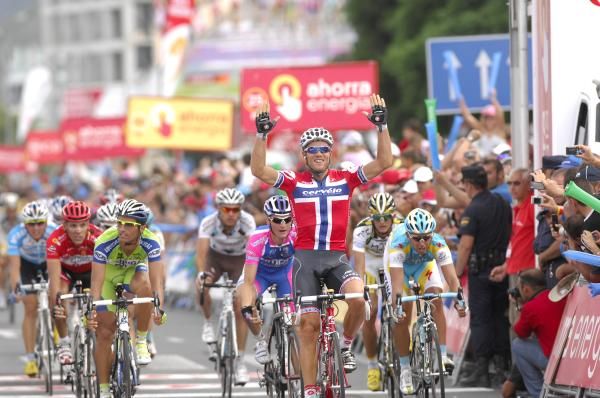 Thor celebrates after hitting the line first
