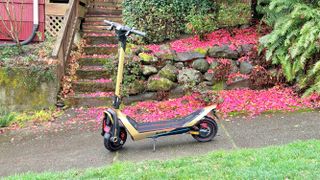 Navee UT5 Ultra X e-scooter