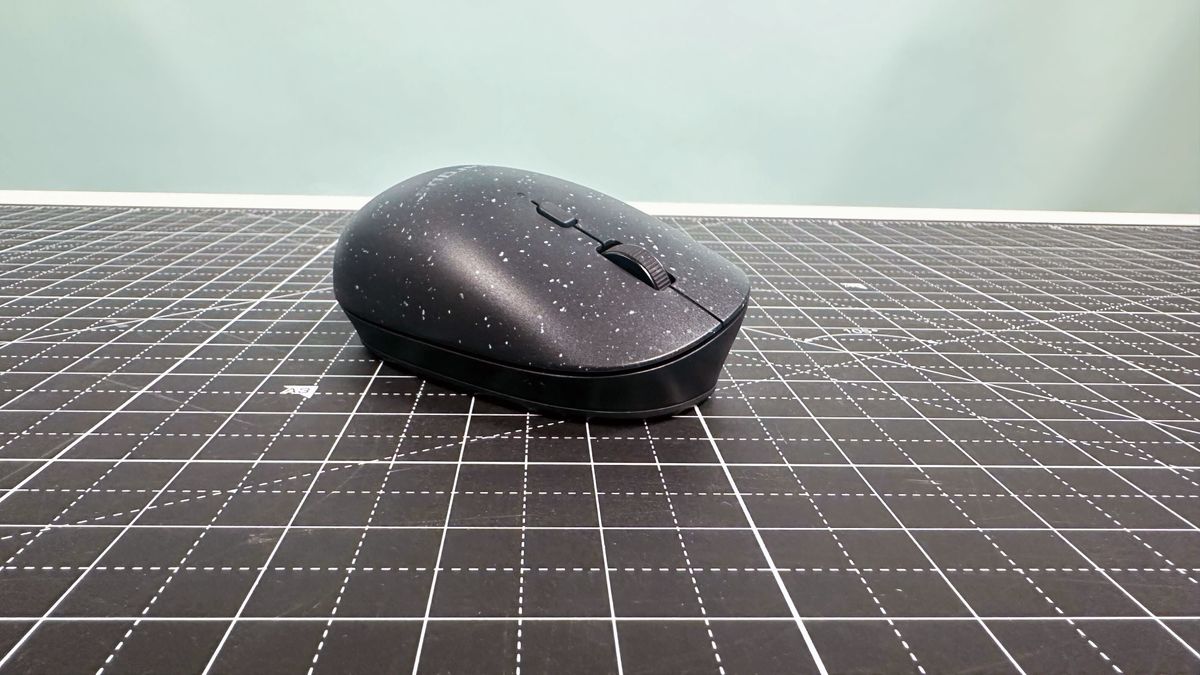 Targus ErgoFlip EcoSmart Mouse review: A near-perfect all-purpose mouse with an eco-friendly ergonomic design