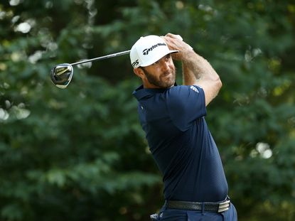Dustin Johnson Dominates The Northern Trust To Win By 11 Strokes
