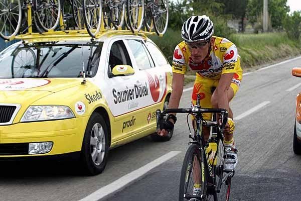 Marco Pinotti (Saunier Duval) kept grinding away for team leader Simoni