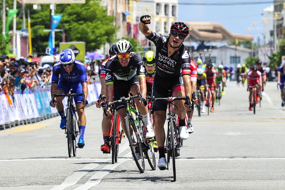 Scott Sunderland (Isowhey Sports Swisswellness) hits the line first