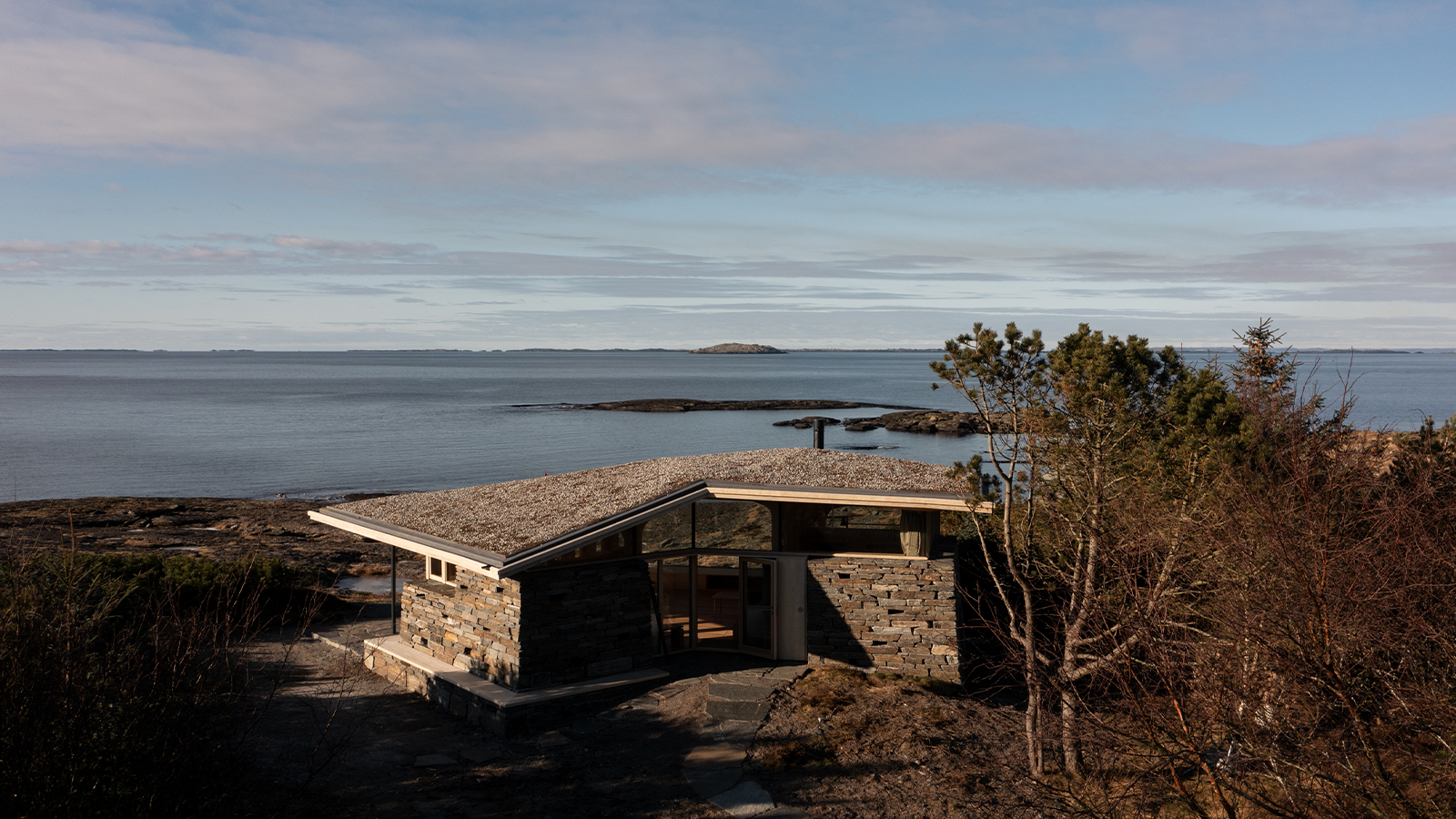 A Norwegian cabin built like a Viking hull, figure 1
