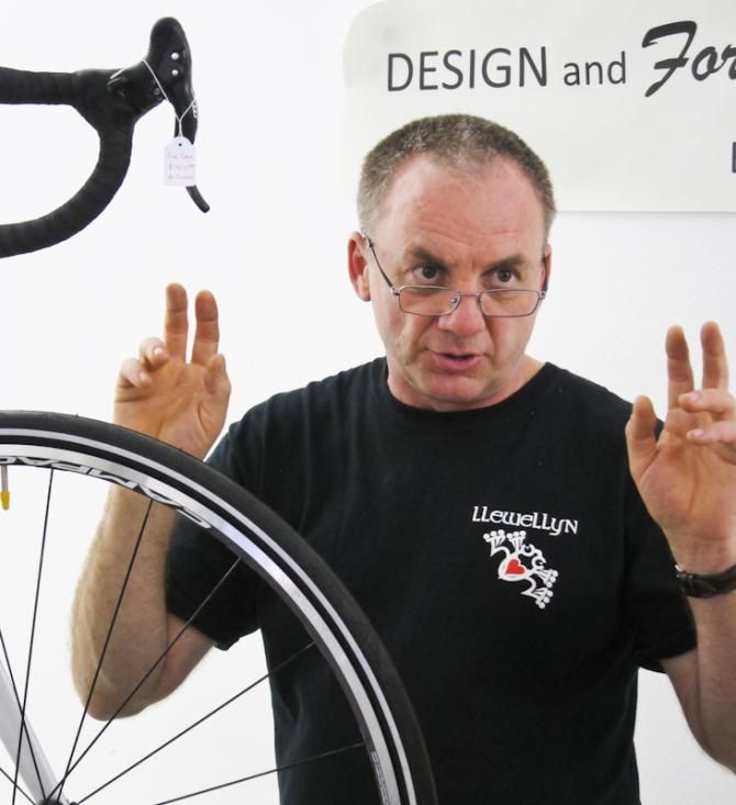 Darrell McCulloch was on hand to explain the intricacies of his Llewellyn frames
