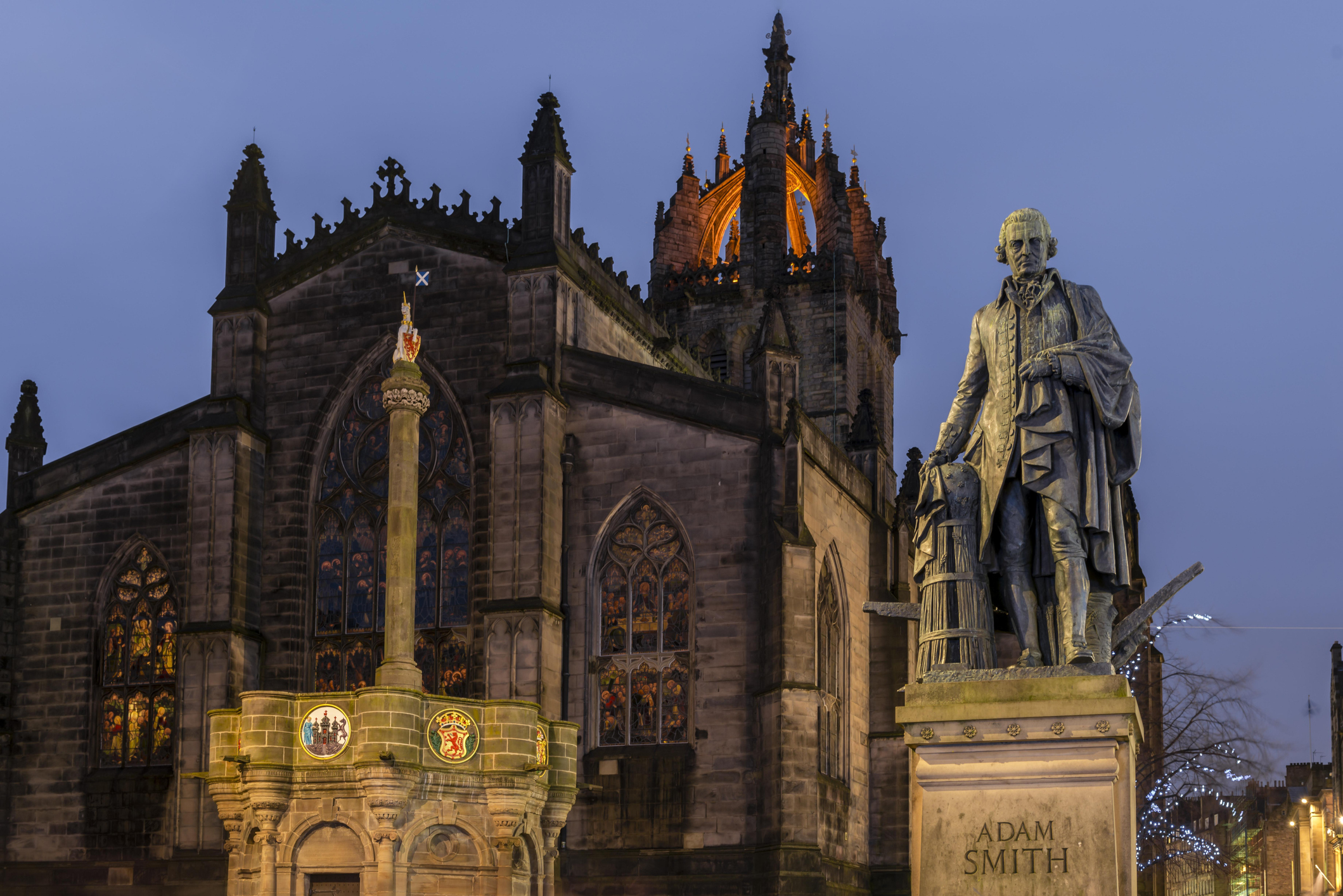 Adam Smith monument by St Giles' Cathedral in Edinburgh