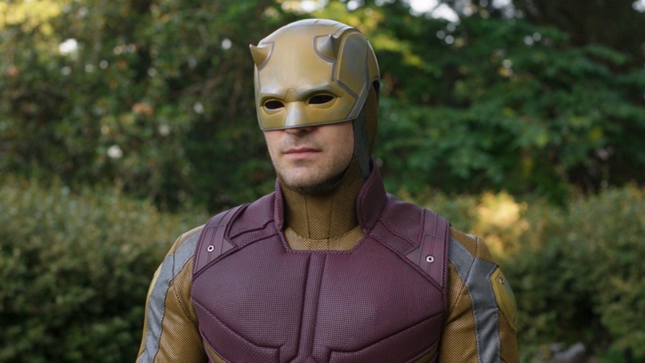 Charlie Cox wearing yellow and maroon Daredevil suit in She-Hulk: Attorney at Law