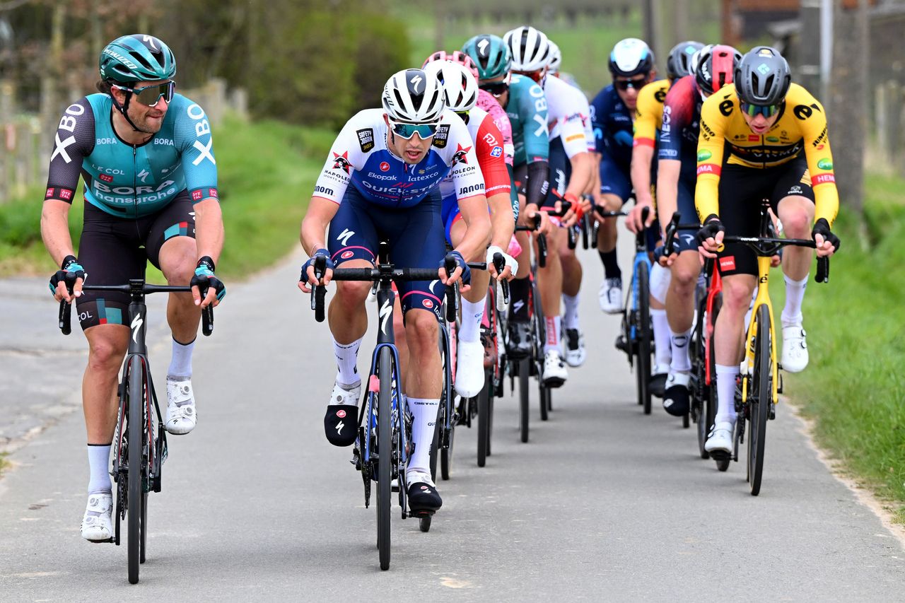 Ronde van Vlaanderen 2022 - Tour of Flanders - 106th Edition - Antwerp - Oudenaarde 272,5 km - 03/04/2022 - Marco Haller (AUT - Bora - Hansgrohe) - Jannik Steimle (GER - Quick-Step Alpha Vinyl Team) - photo Vincent Kalut/PN/SprintCyclingAgency&Acirc;&copy;2022