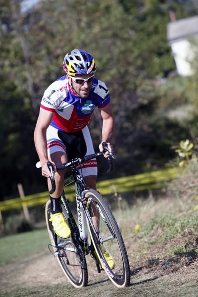 Tim Johnson (Cannondale - cyclocrossworld.com) solos to victory in Vermont.