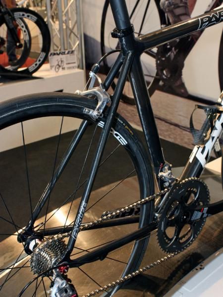 Straight stays give the Z5 a more classic look than many current carbon fiber frames.