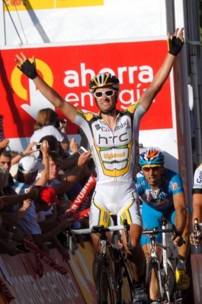 Greg Henderson (Columbia-HTC) takes the win on stage 3.
