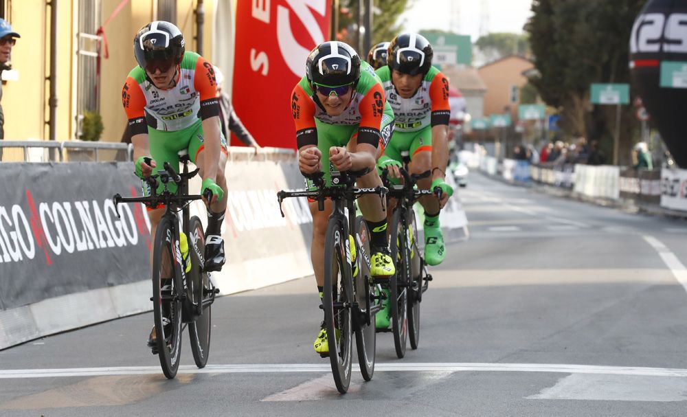 The Bardiani-CSF team hit the finish