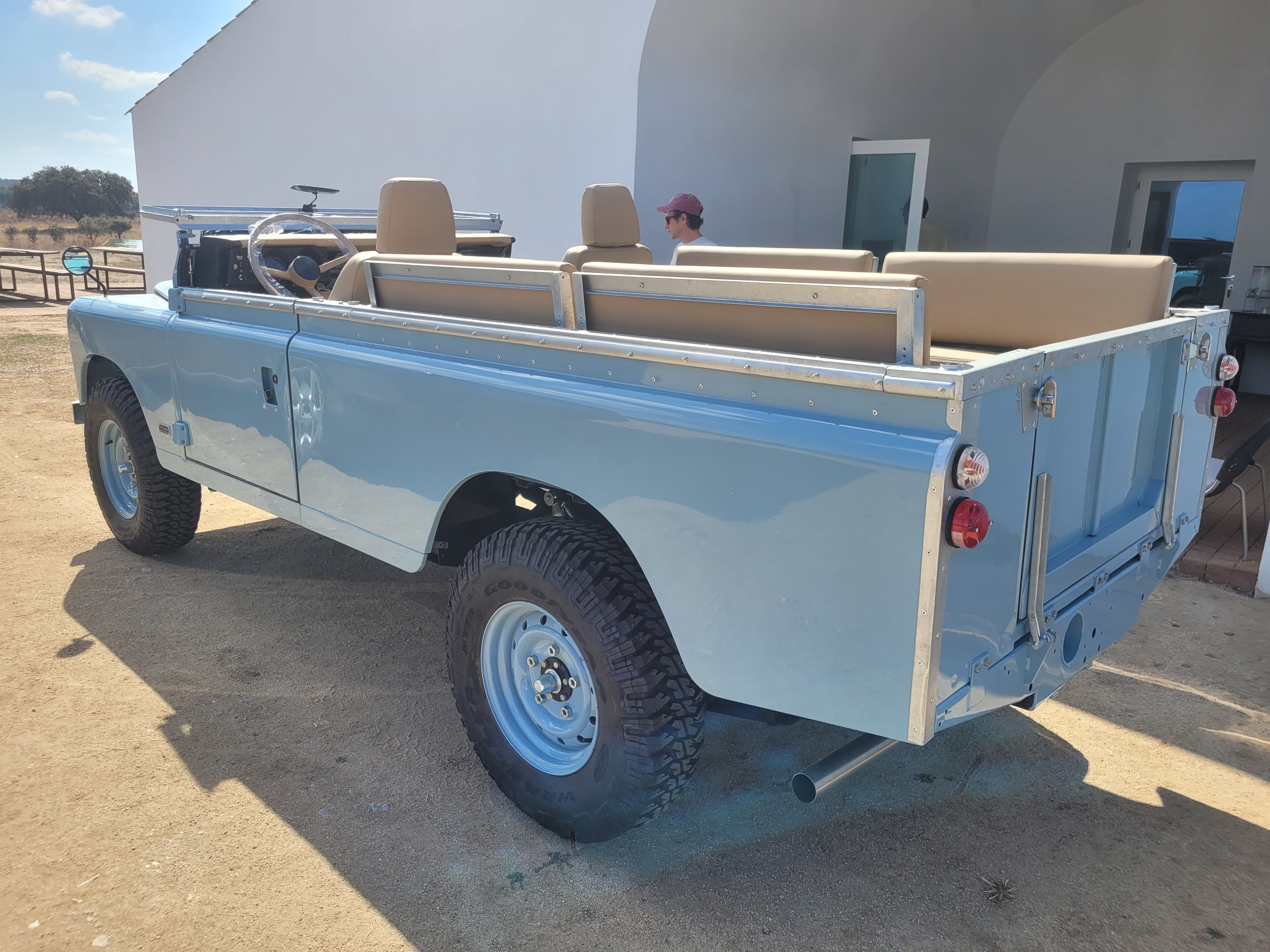 The workshop can accommodate all body styles and specifications