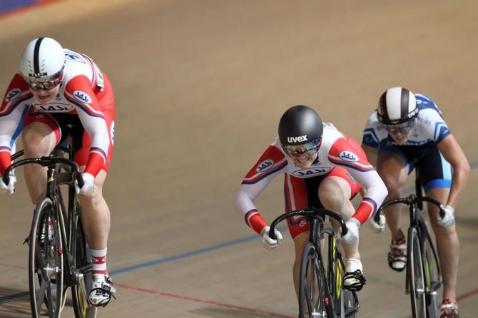 Steph Morton (SA) claimed the win ahead of Anna Meares