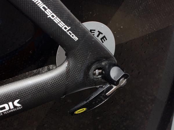 Adjusters are built into the carbon fiber rear entry horizontal dropouts.