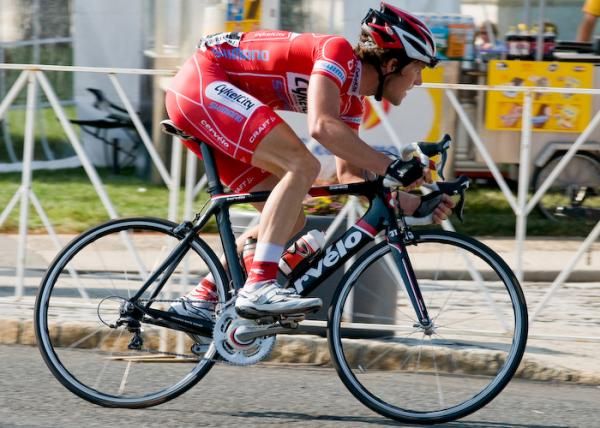 Michael Chauner (CykelCity) tries to bridge with four laps to go