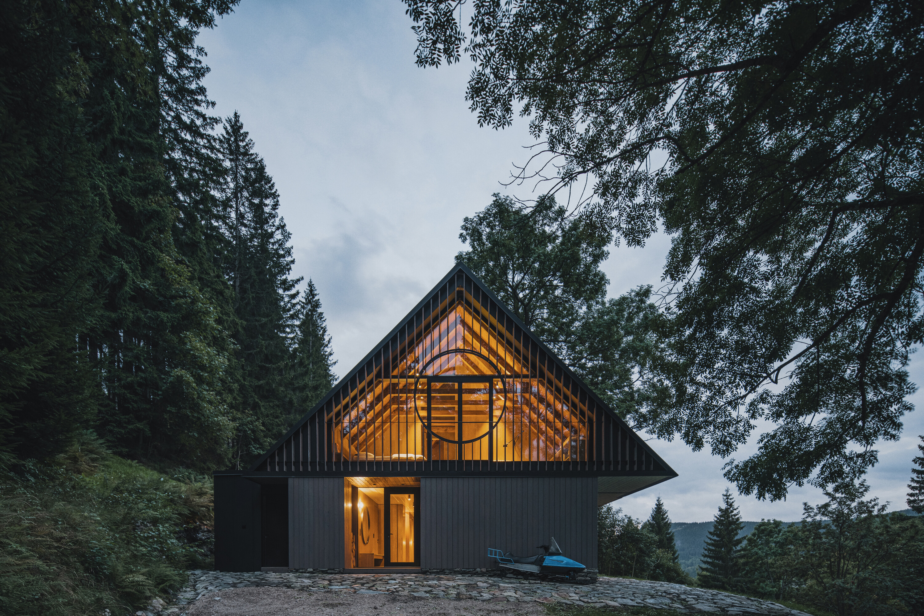 Str&amp;aacute;&amp;#382;n&amp;eacute; Cottage, Mimosa Architects
