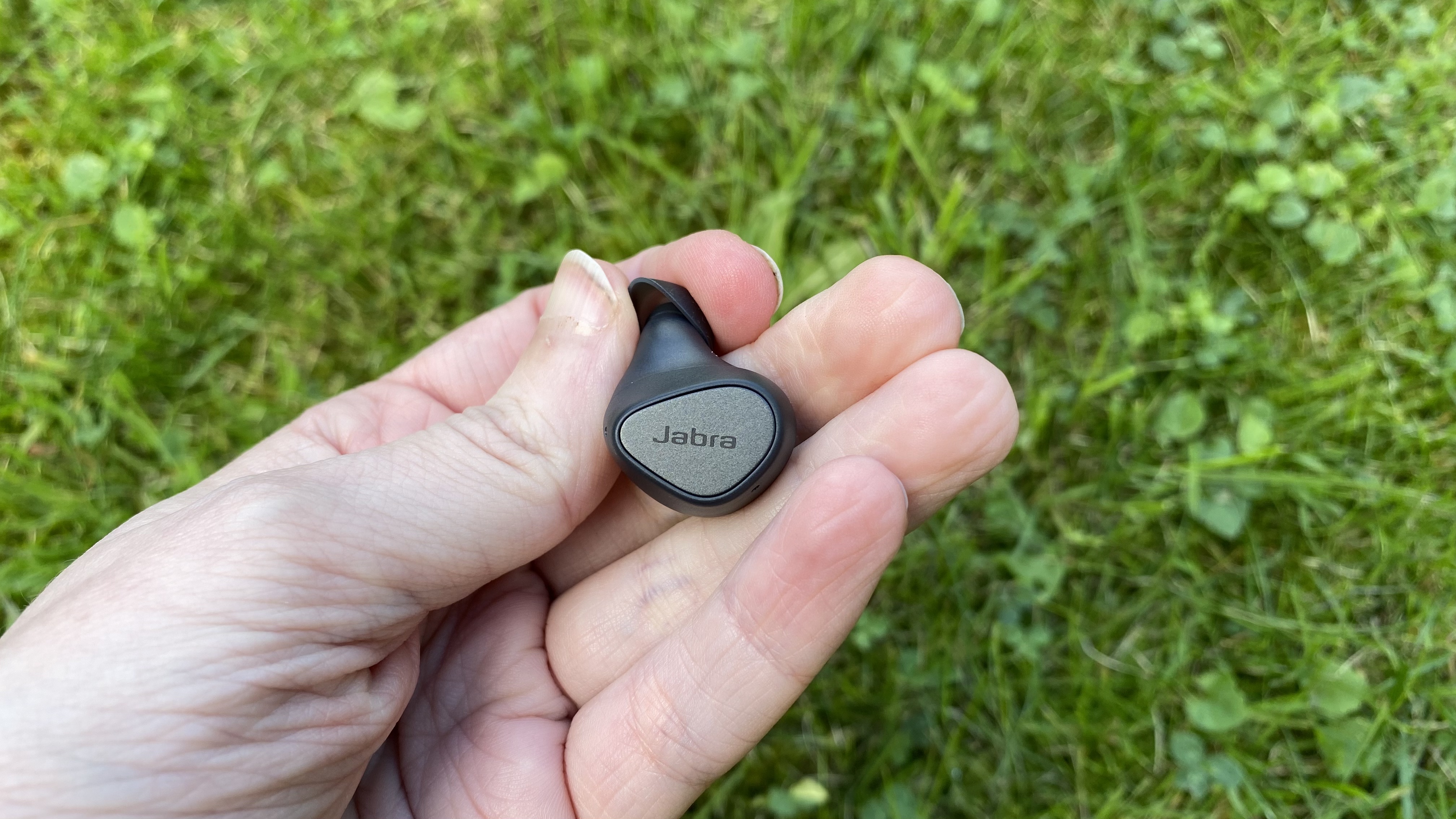 Jabra Elite 3 closeup of earbud