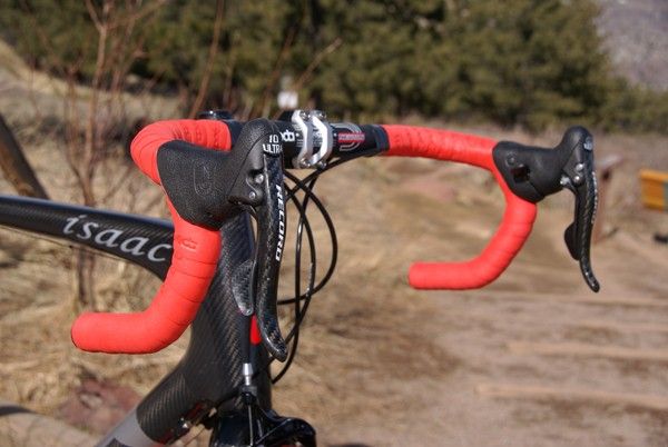 The Campagnolo Record Ergopower levers provided their usual excellent performance.